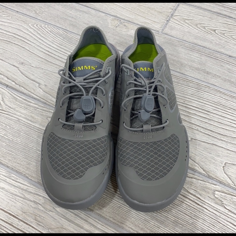 Simms Currents Gray Fishing Shoes - Men’s sz 10